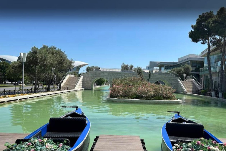 Baku: City Highlights Guided Tour with Local Expert