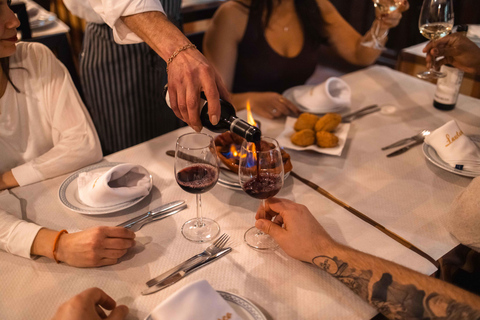Lisbon: Graça Food & Wine Tour in Traditional Taverns Food & Wine Walking Tour
