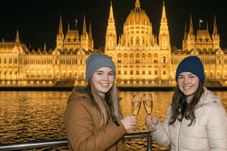 Budapest Evening Cruise with Unlimited Prosecco, Wine & Beer Budapest: Unlimited Wine, Beer, Prosecco & Soft Drink Cruise