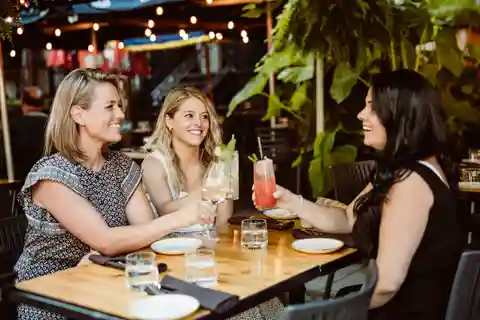 Jantar progressivo na Grande-Allée e visita histórica
