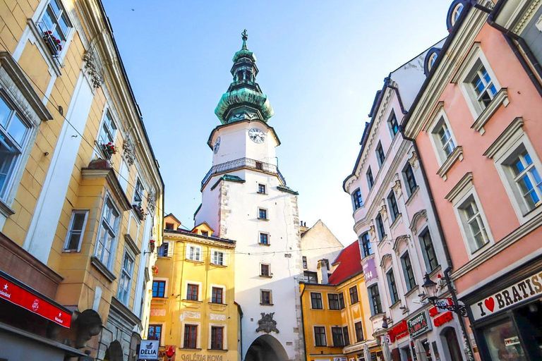 Au départ de Vienne : visite en petit groupe guidée de Bratislava et Budapest