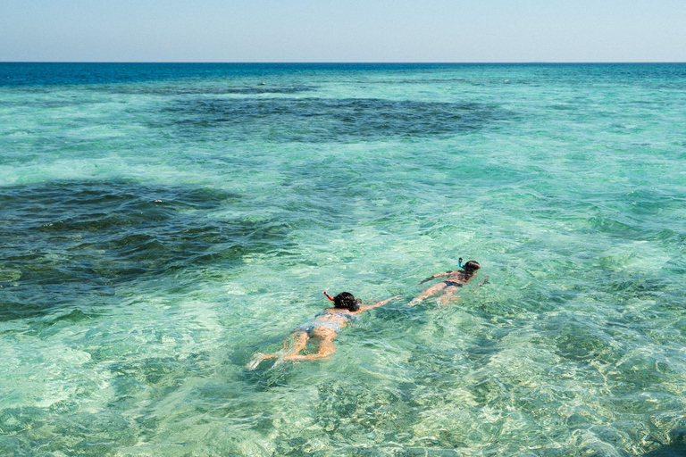 Placencia: Private Island Day Trip with Lunch & Drinks