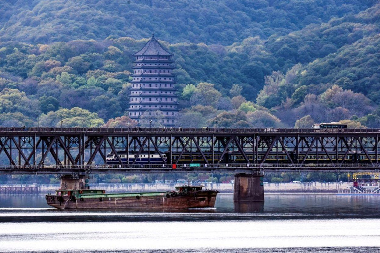 Hangzhou: Private Southern Song Dynasty Day Tour Private Tour for 1–2 People