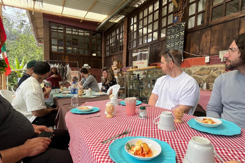 From Bogotá: Cerro Monserrate or Guadalupe and All-Inclusive Coffee Sightseeing Tour