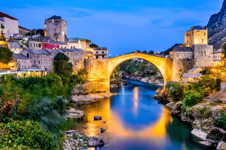 Mostar i wodospady Kravice - prywatna wycieczka z DubrownikaPrywatna wycieczka samochodem