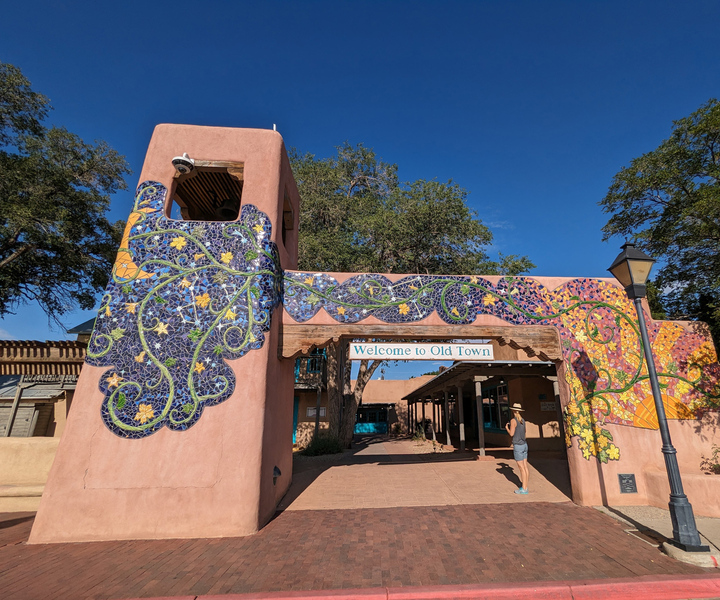 Albuquerque Scavenger Hunt Walking Tour and Game