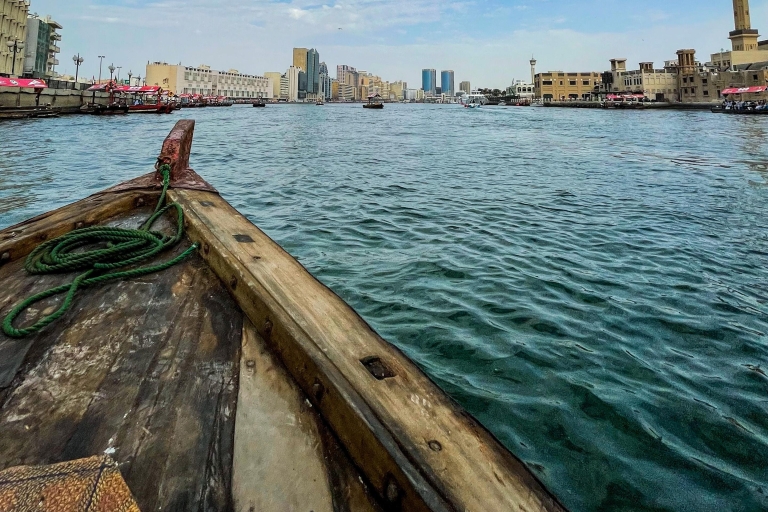 Dubai: Geführte Altstadttour mit Souks, Verkostungen und BootstourPrivate Tour mit Transfers
