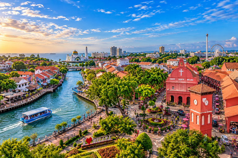 Malacca: City Tour by Vehicle with River Cruise Ticket