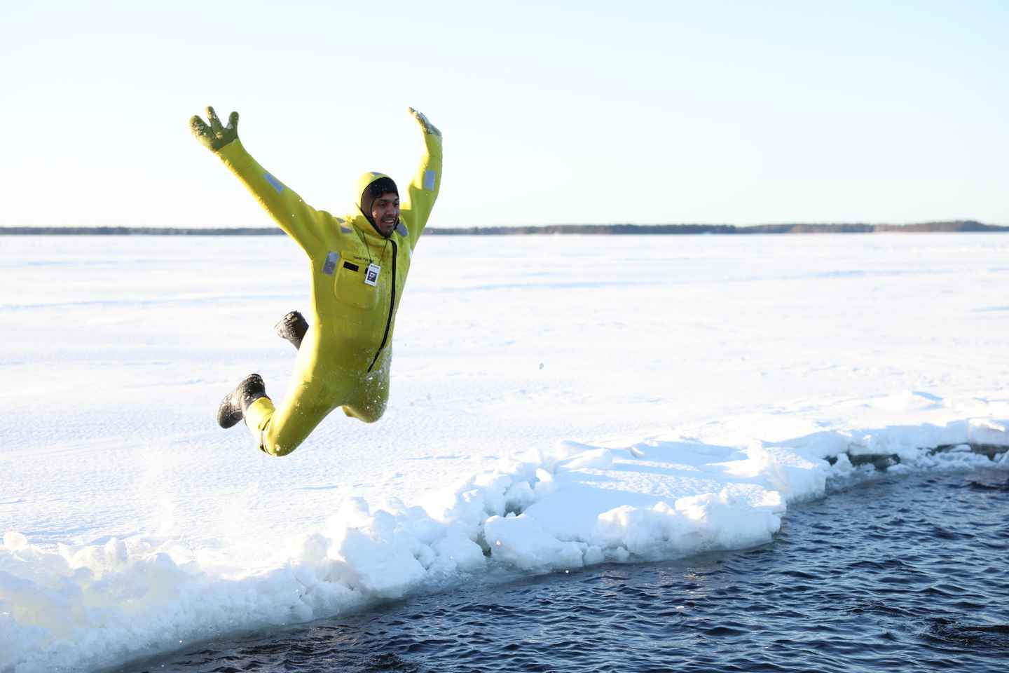 Polar Explorer Aurora Icebreaker Cruise & Ice Floating