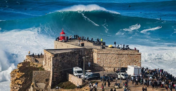 From Lisbon: Óbidos and Nazaré Tour – Medieval Village, Ginja Liqueur and Giant Waves