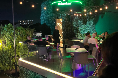 Panama City: esperienza nei bar locali — Notti a Casco ViejoPanama City: esperienza nei bar locali — notti a Casco Viejo