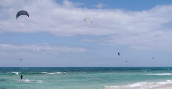 Fuerteventura: Kitesurfing Lesson with Hotel Pickup