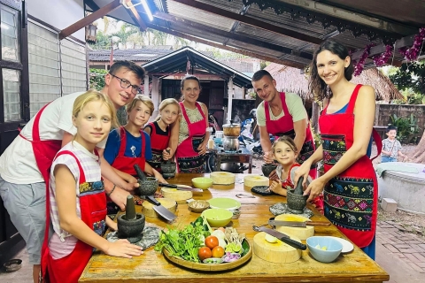 Chiang Mai : Cours de cuisine, visite du marché et du jardin d'herbes thaïlandaises