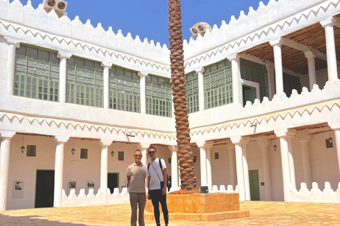 Riyadh: Cultural Guided City Tour & Historic Old Attractions Half-day shared group guided tour with Saudi lunch or dinner