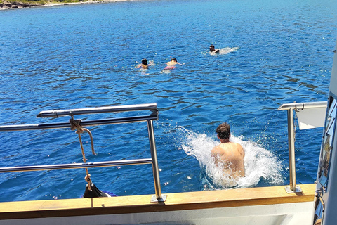 Crociera sul Canale di Corinto: porti antichi, acque cristalline e storiaCrociera sul Canale di Corinto: antichi porti, acque cristalline e storia