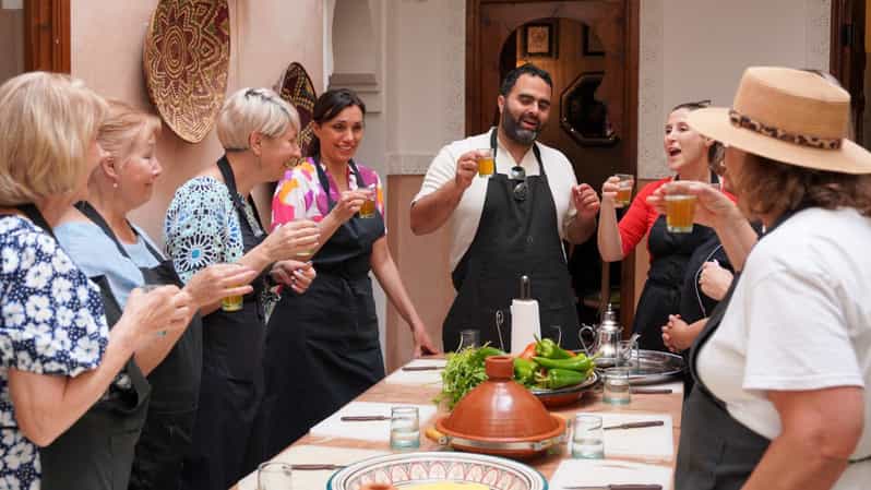 Cours de cuisine marocaine à Marrakech avec un chef berbère - cuisine
