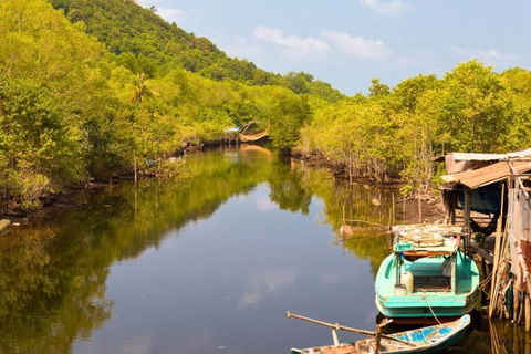 Phu Quoc: Cua Can Kayaking, Starfish Beach & Fishing Village Private Tour/ Flexible Time/ Private Guide