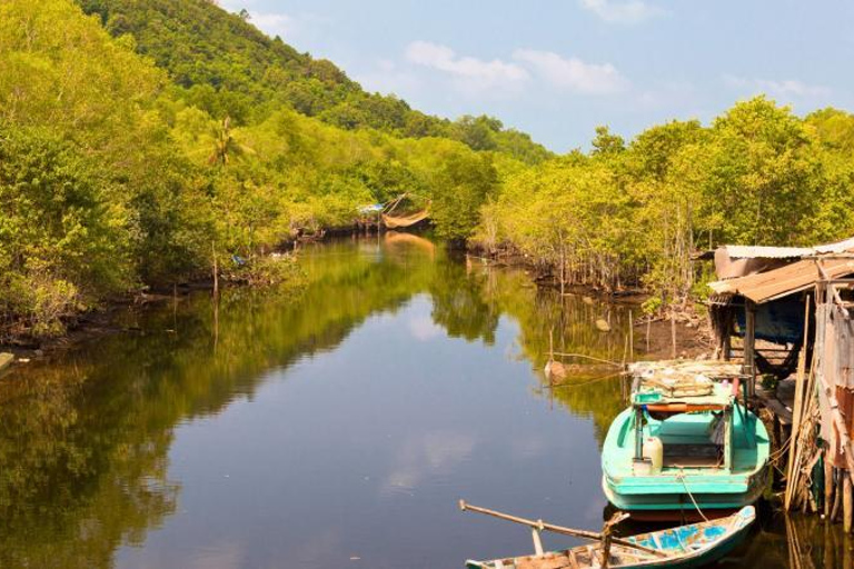 Phu Quoc: Cua Can Kayaking, Starfish Beach & Fishing Village Private Tour/ Flexible Time/ Private Guide