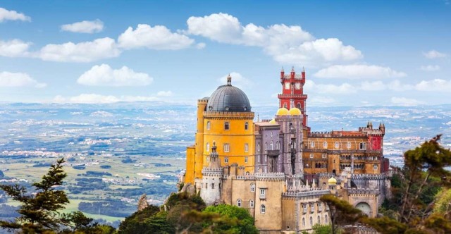Visit Sintra Fast Track Entry to Pena Palace & Park + Audioguide in Sintra
