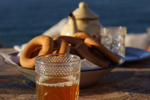 Agadir/Taghazout : sandboard et thé au coucher du soleil avec spectacle de feuAgadir/Taghazout : Sandboarding et thé au coucher du soleil avec spectacle de feu
