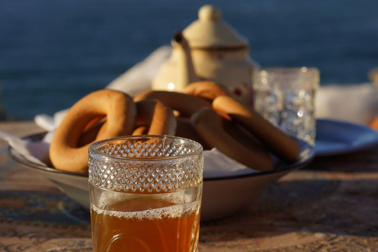 Agadir/Taghazout : sandboard et thé au coucher du soleil avec spectacle de feuAgadir/Taghazout : Sandboarding et thé au coucher du soleil avec spectacle de feu