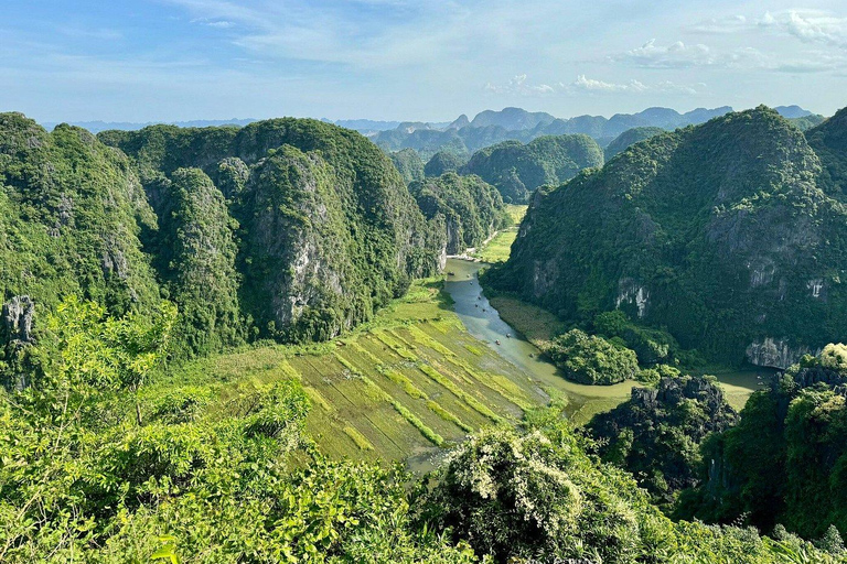 Z Hanoi: Hoa Lu, Trang An i jaskinia Mua przez cały dzień