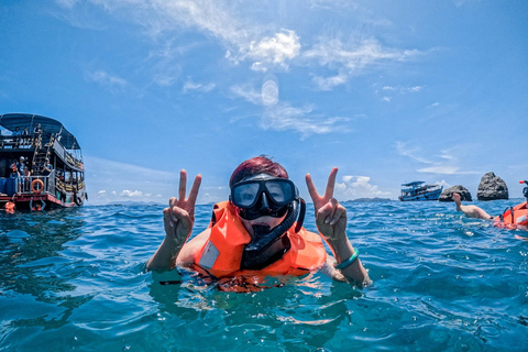 Z Koh Chang: 4 wyspy Snorkel &amp; Beach Tour dużą łodziąRejs wycieczkowy na 4 wyspy: Z transferem do hotelu