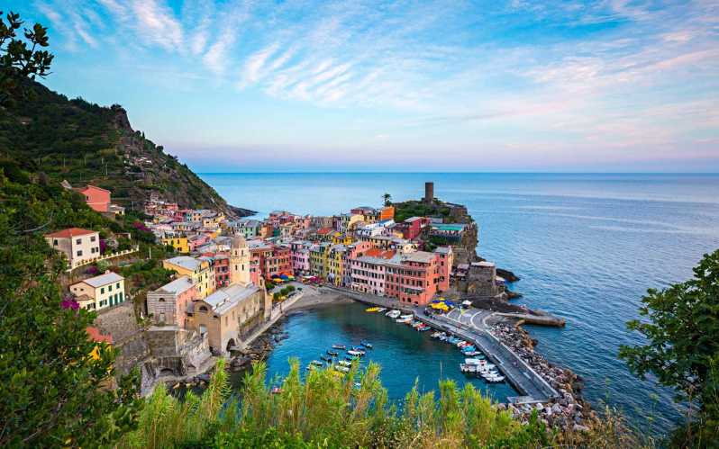 Cinque Terre: Hybrid Boat Tour with Swimming Stop