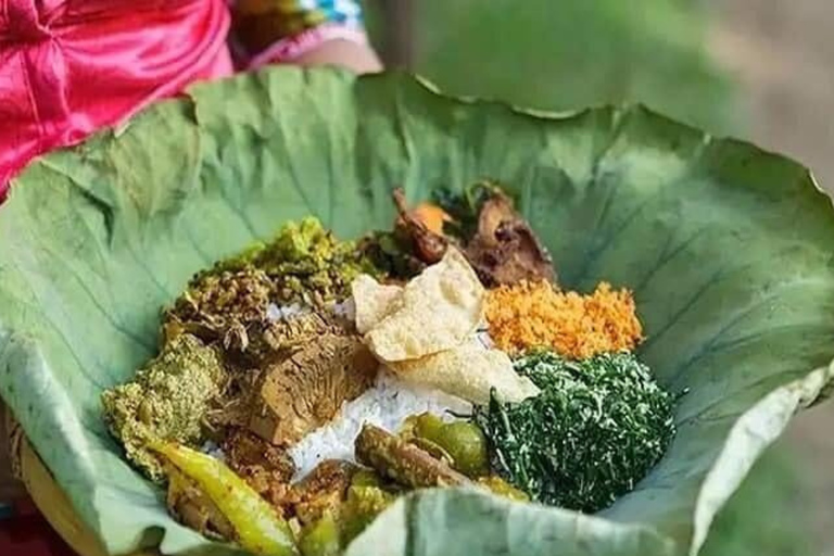 Sigiriya Rural Culture & Lake Crossing with Dimo Local Lunch