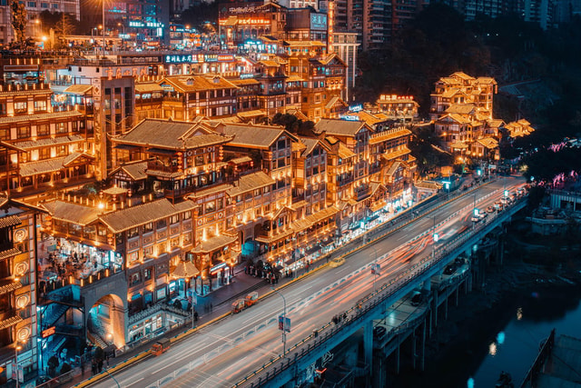 Chongqing: 5-day small-group tour including Opera & Wulong