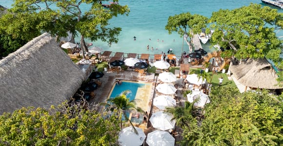 Cartagena: Rosario Islands Day Pass Ibbiza Island Beach Club