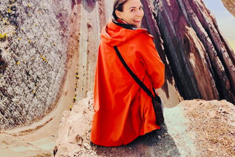 From Cusco: Guided Day Trip to Pallay Punchu + Racchi with Meals Guided Tour of Pallay Punchu Mountain and Racchi, with Stop at the Textile Center