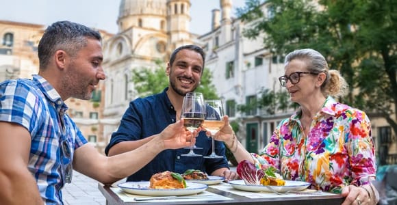 Venice Food Tasting Tour: Bites, Wine, Dinner & Local Guide