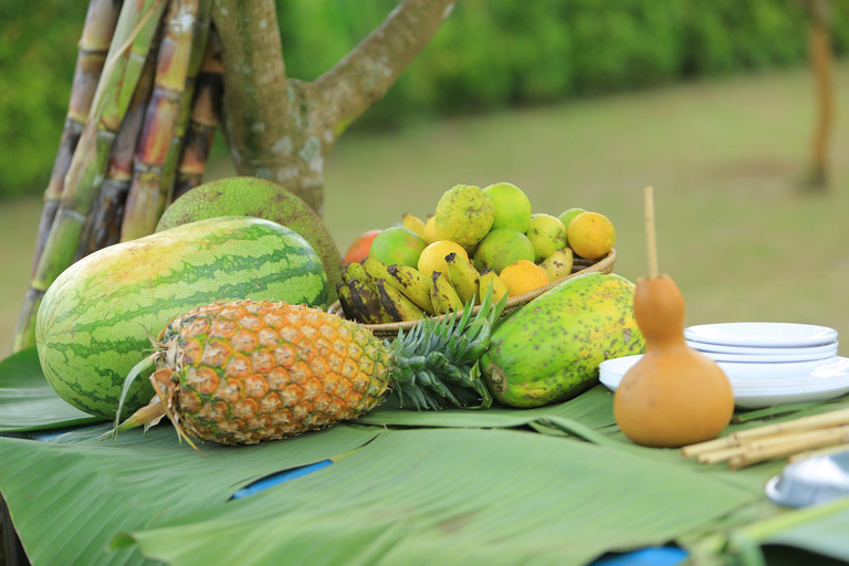 From Kampala: Mukono Traditional Village Tour with Lunch