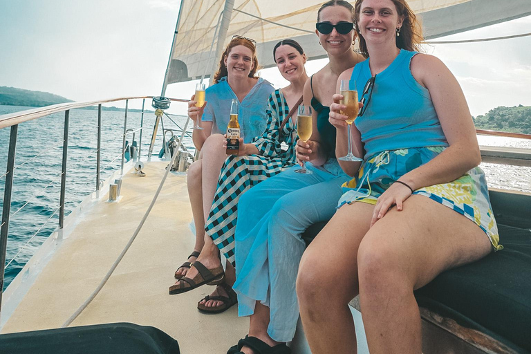 Havannah Harbour Sunset Cruise +Dinner (No Transfer/Own Way)