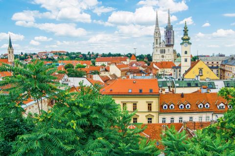 Zagreb : Chasse au trésor autoguidée et visite guidée des points forts