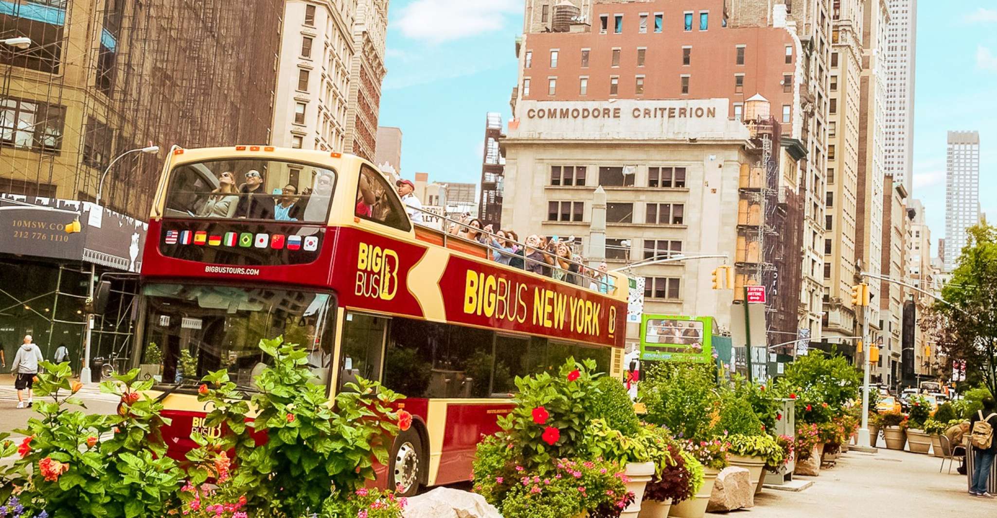 New York, Hop-on Hop-off Sightseeing Tour by Open-top Bus - Housity