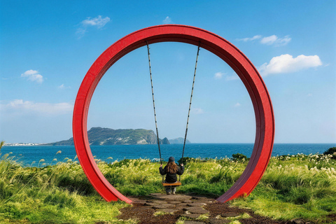 Jeju: Udo Island E-Bike Ride & Insta-Worthy Sea-View Cafe Ultimate Adventure Tour (e-Bike+Speedboat included)