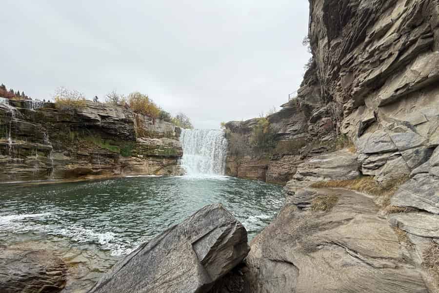 Calgary: Nationalpark Waterton Lakes – Geführte Tagestour. Foto: GetYourGuide Calgary: Nationalpark Waterton Lakes – Geführte Tagestour. Foto: GetYourGuide