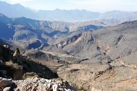 Escursione di un giorno a Wadi Bani Awf, Balad Sayt, Nakhal Fort-Primavera calda
