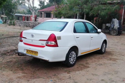 From Jaisalmer : Private One Way Jodhpur Transfer in AC Car Private Transfer