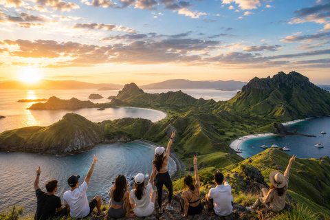 Labuan Bajo: 2-Day Komodo & Pink Beach Tour with Town Dinner Dorm (15 pax/room) 8 Island Stops, No Dinner, No Souvenirs