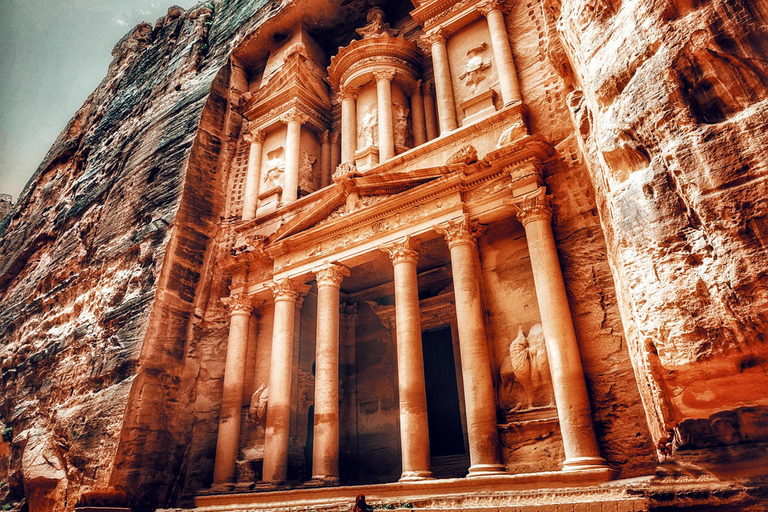 Jordan: 4 Day Tour (Petra, Wadi Rum and Dead Sea Included)