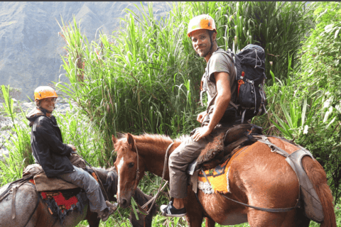 Quito vattenfall: Vattenfall, Ridning, Bin, Canopy