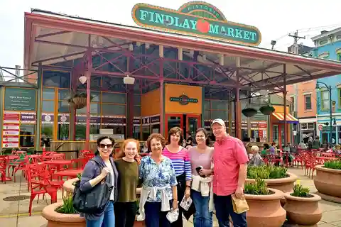 Cincinnati: City Highlights and Food Tour by Streetcar