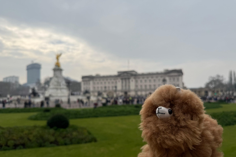 London: Private Tour of Stonehenge, Windsor Castle, and Bath Luxury Car