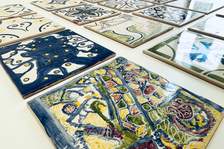 Paint Your Tile and Create Your Unique Piece in an Art Gallery in Lisbon Paint Your Own Tile and Create Your Unique Piece in an Art Gallery in Lisbon