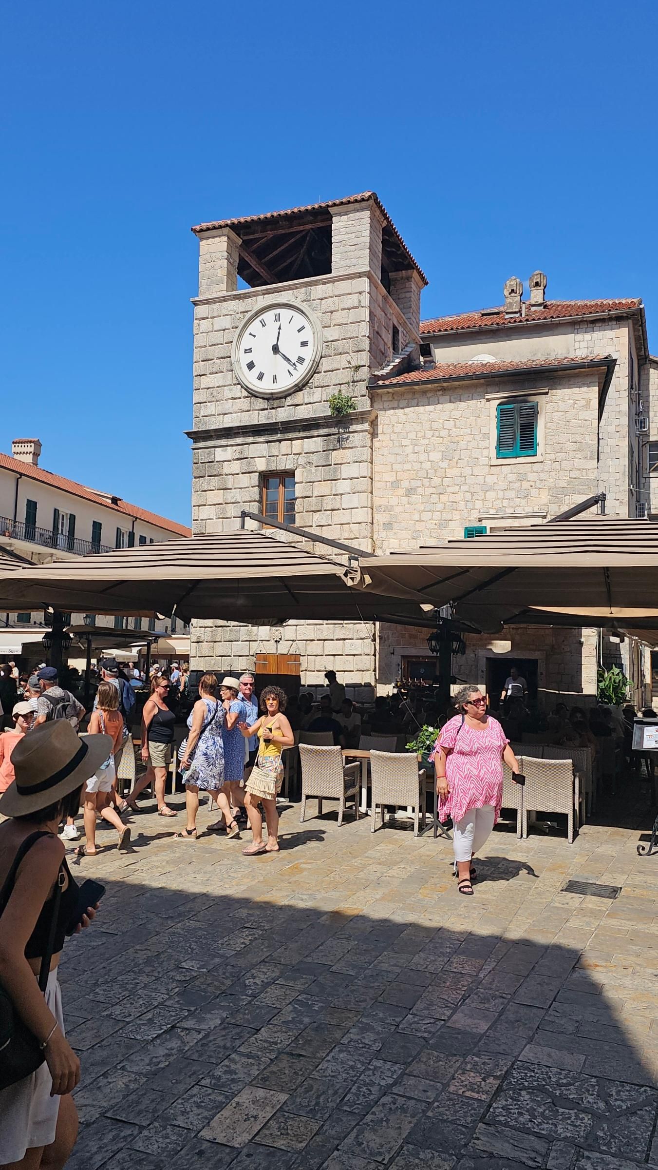 Individuelle Premium-Tour in Montenegro mit malerischen Fahrten in der Bucht