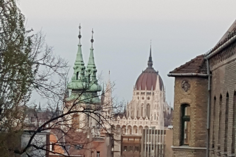 Budapest: Buda Castle District, Memory and Everyday Life