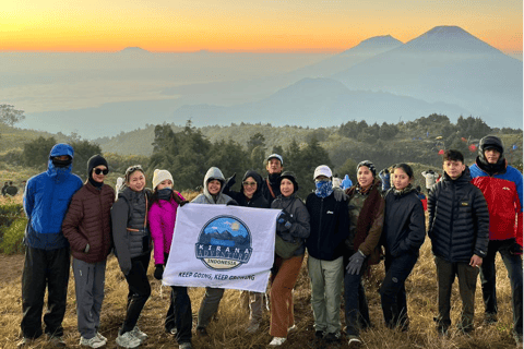 Yogyakarta: Mount Prau Sunrise Hike with Transfers